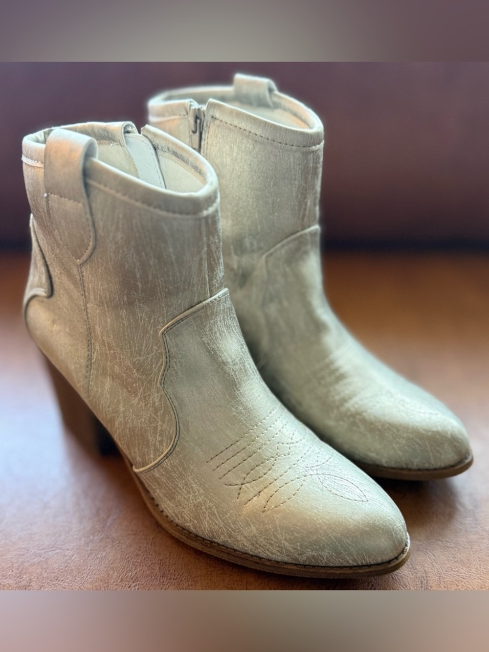 Dirty Laundry Unite Western Bootie Metallic Silver Boho Western 9.5 Side Zip - Picture 2 of 10